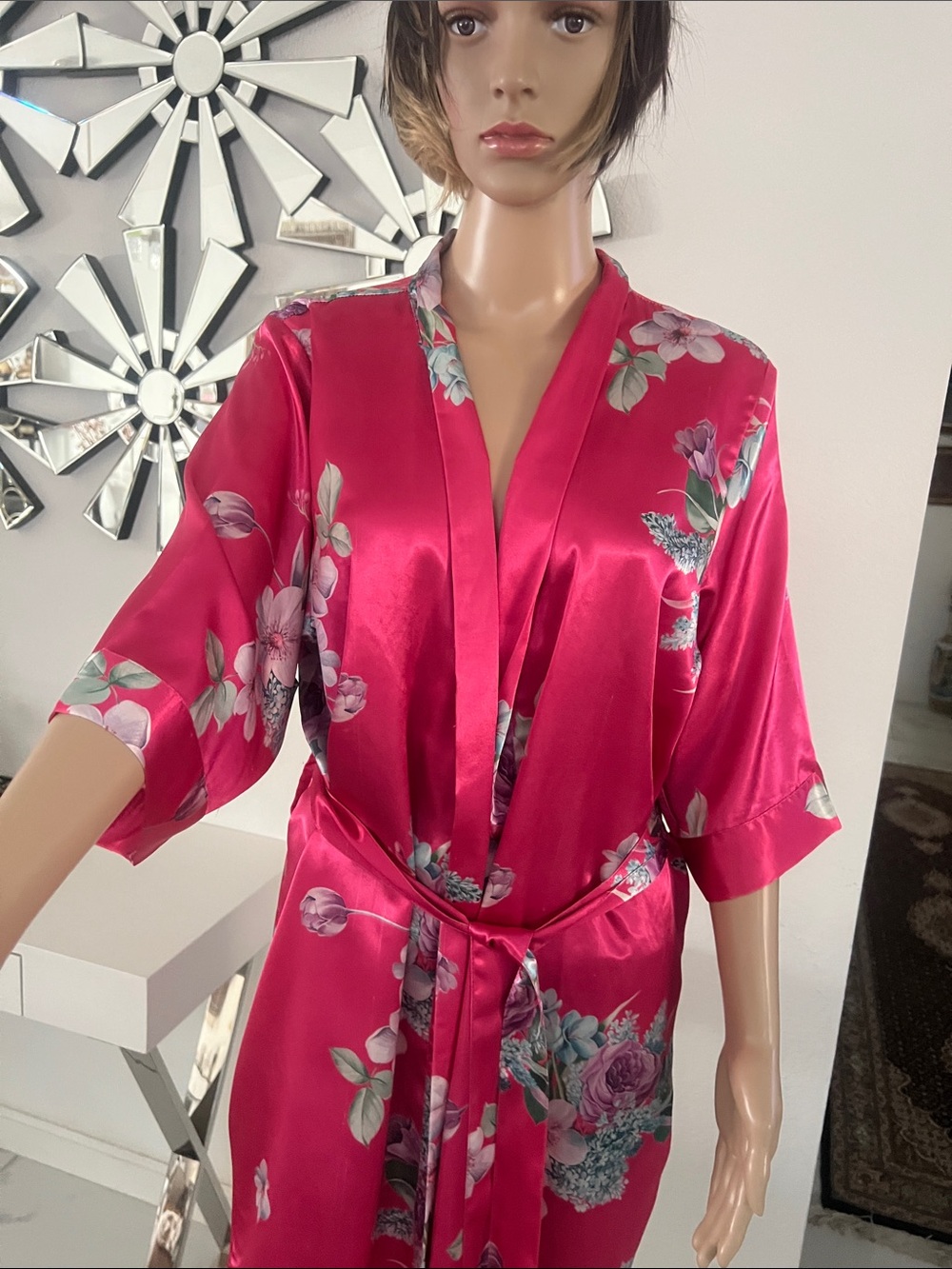 canstant
Lingerie Floral Satin Kimono Robe - Hot Pink size S/M